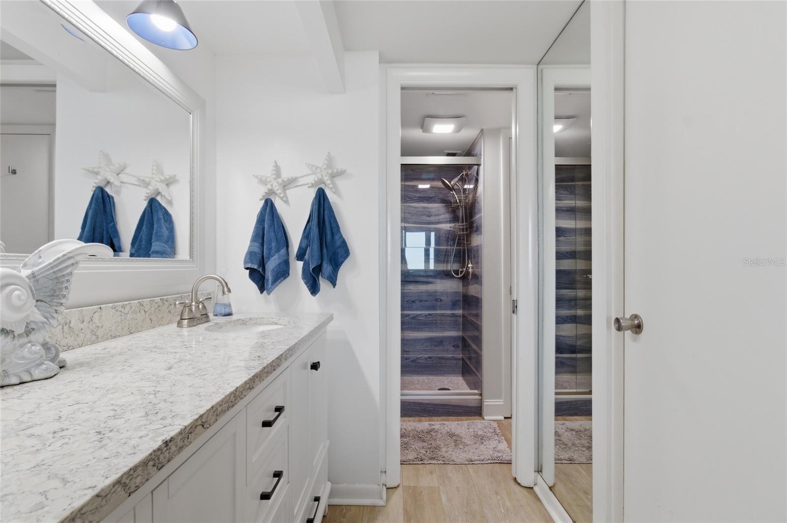 COVE CAY VILLAGE - Residential