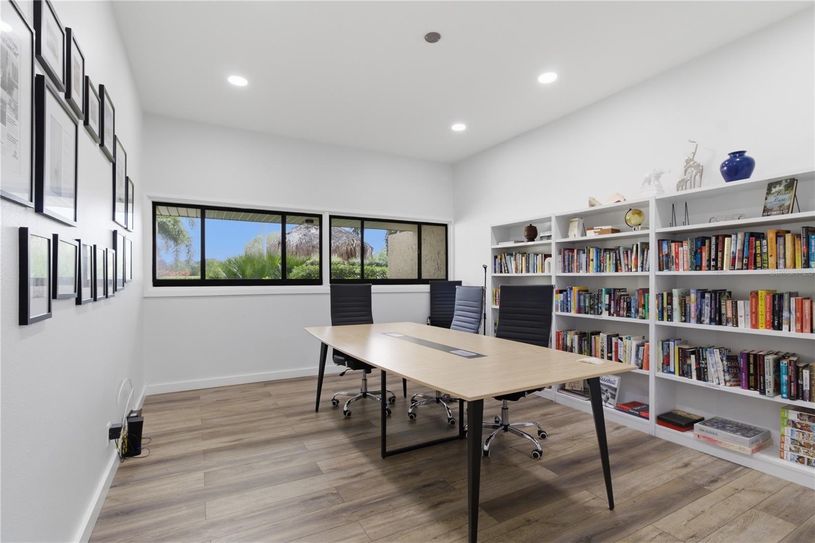 COVE CAY VILLAGE - Residential