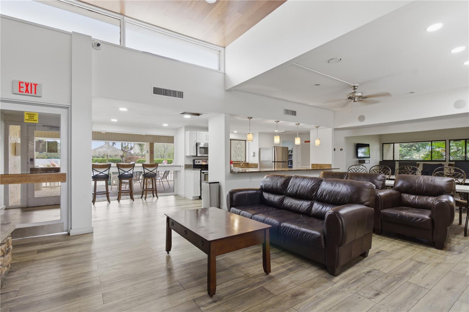 COVE CAY VILLAGE - Residential