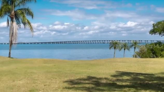 COVE CAY VILLAGE - Residential