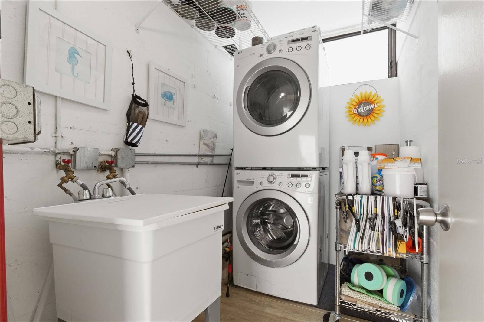 COVE CAY VILLAGE - Residential