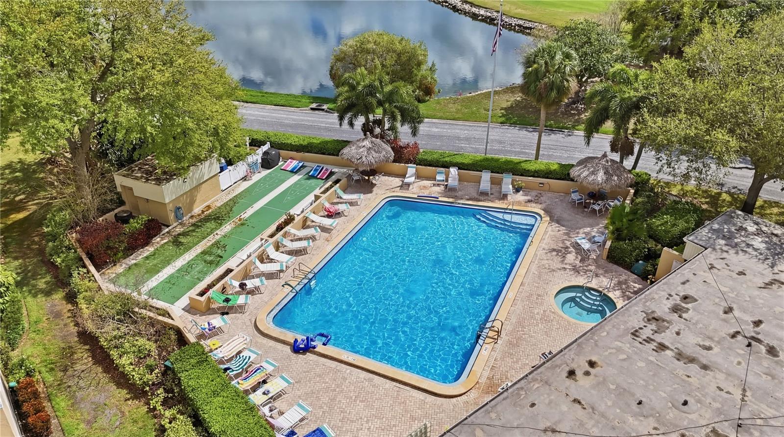 COVE CAY VILLAGE - Residential