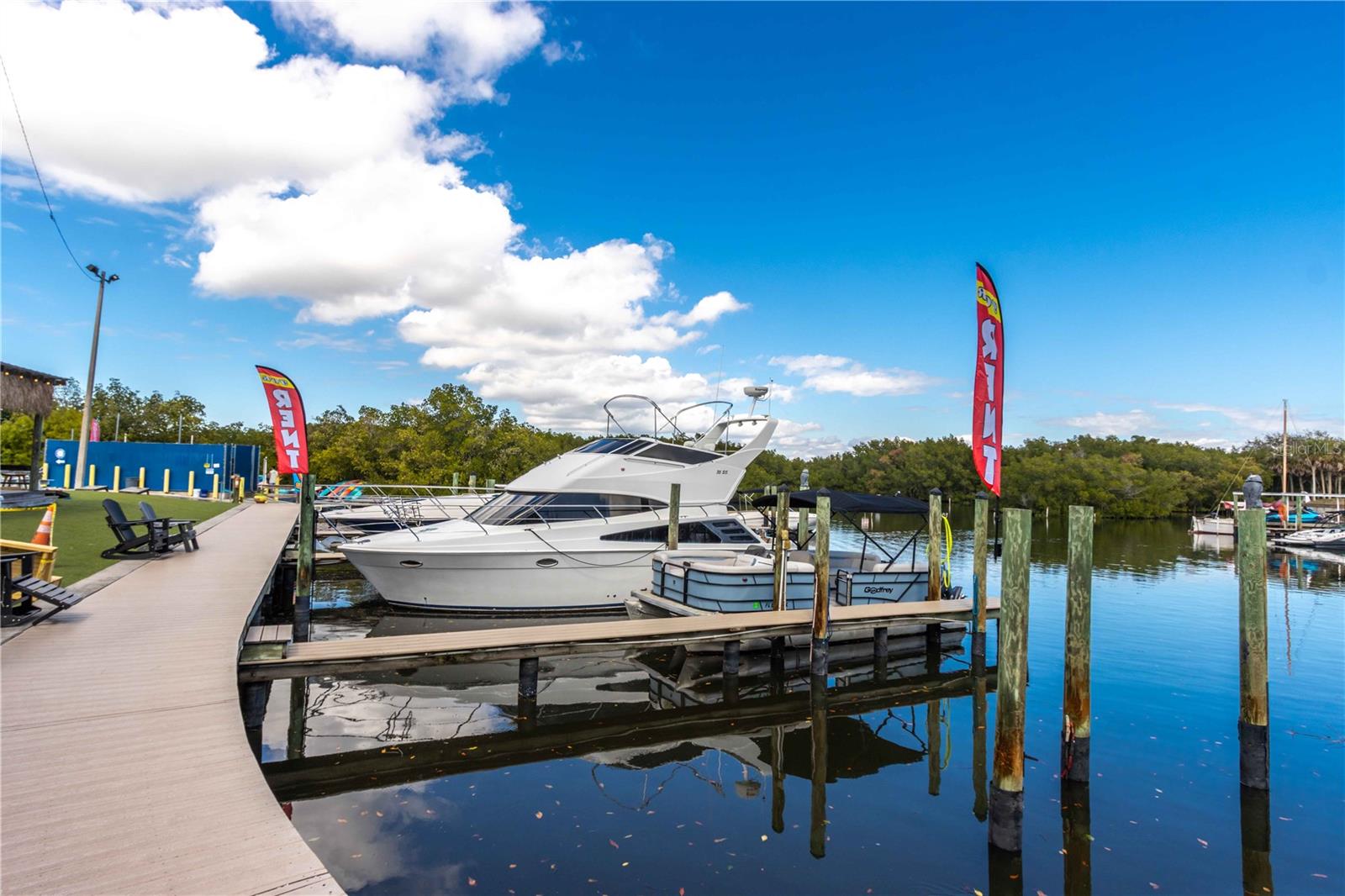 COVE CAY VILLAGE - Residential