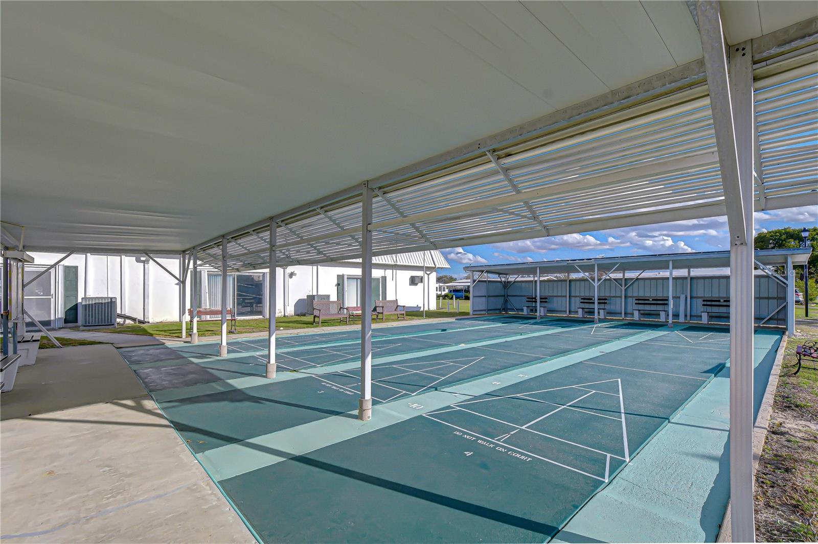 OAKS ROYAL 3 - Residential