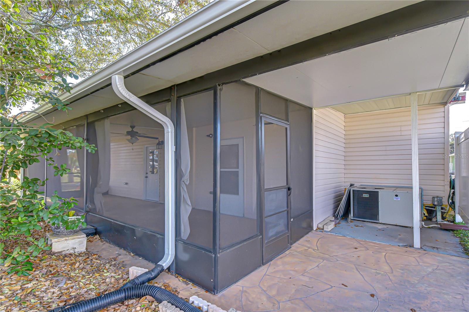 OAKS ROYAL 3 - Residential