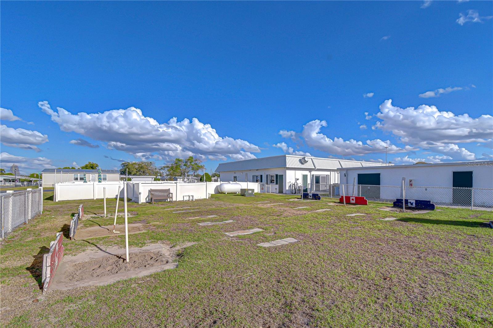 OAKS ROYAL 3 - Residential