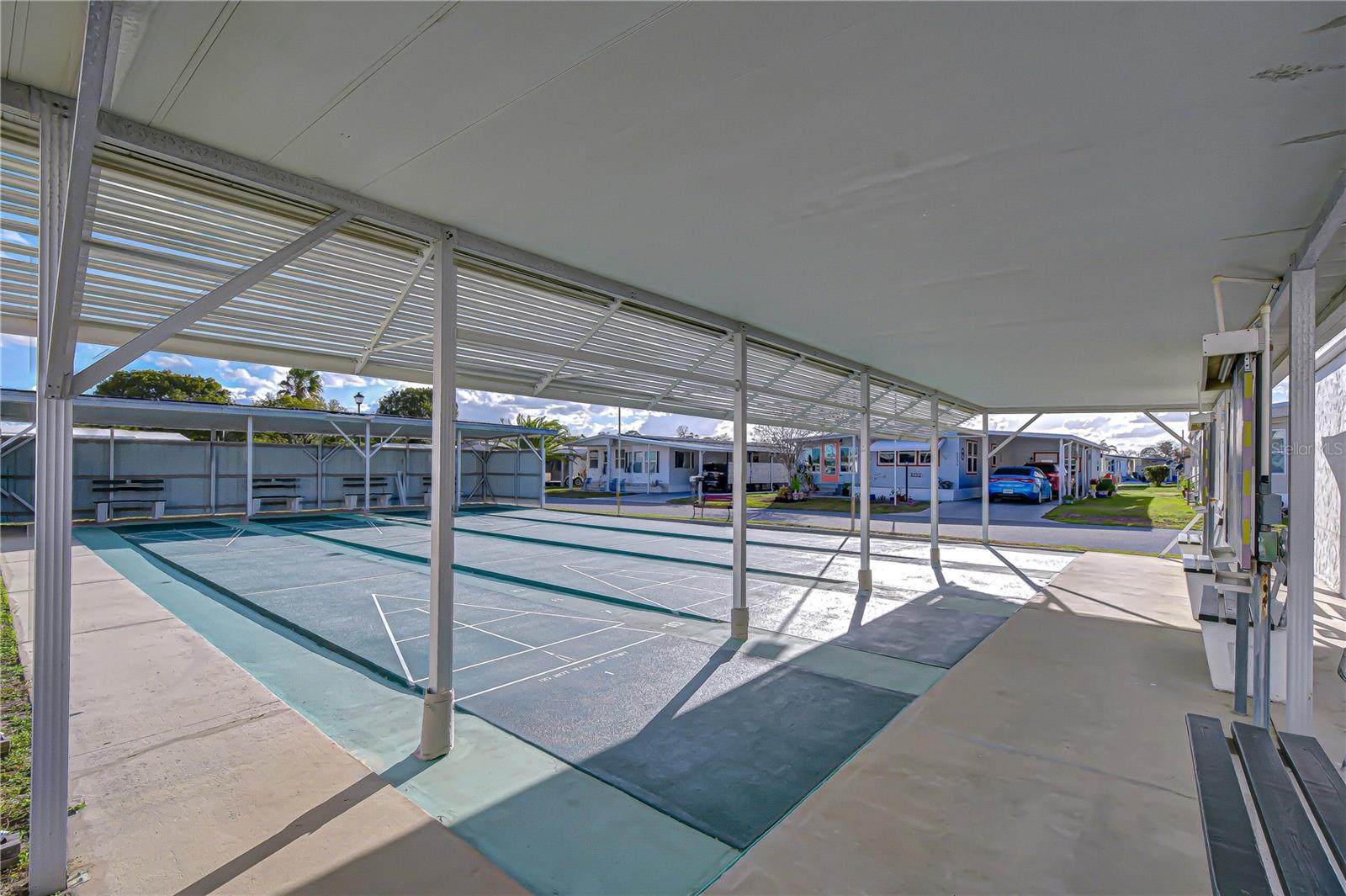 OAKS ROYAL 3 - Residential