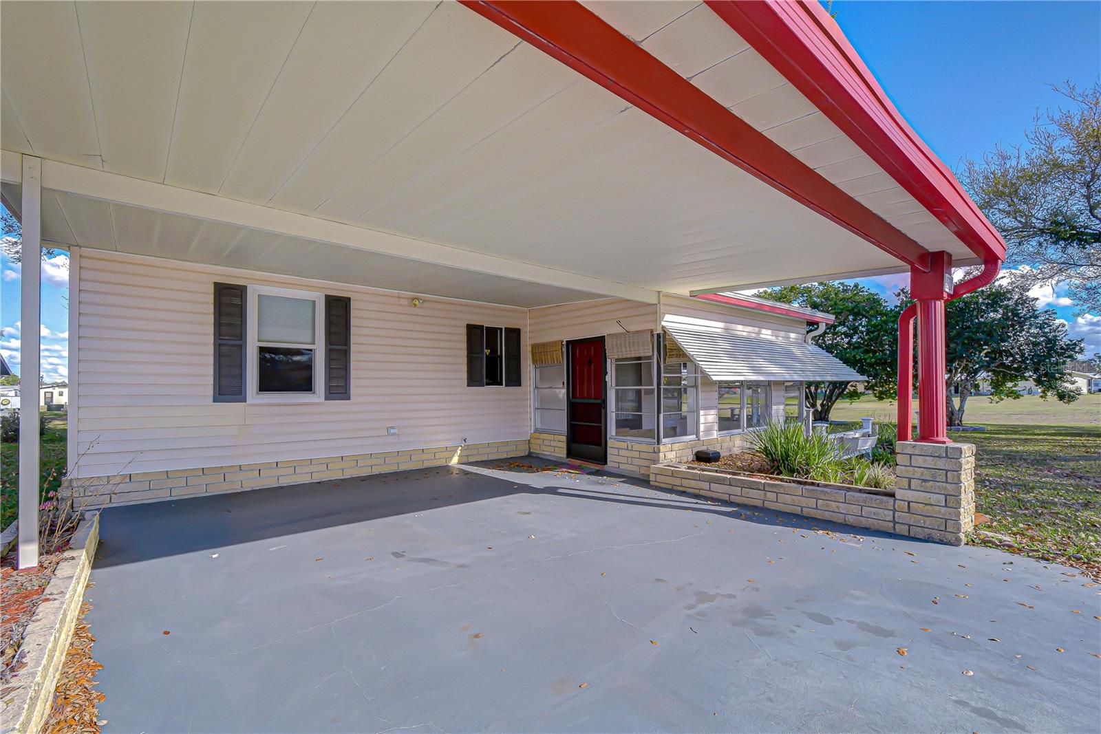 OAKS ROYAL 3 - Residential