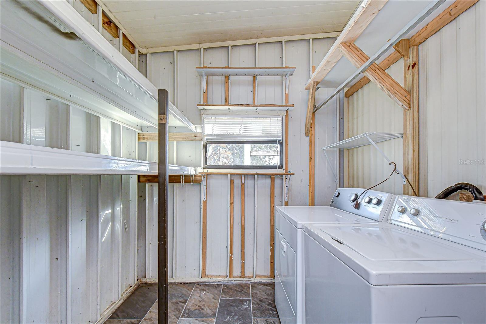 OAKS ROYAL 3 - Residential