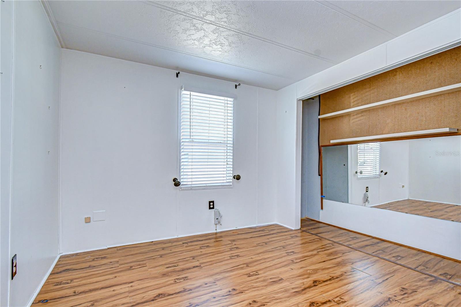 OAKS ROYAL 3 - Residential