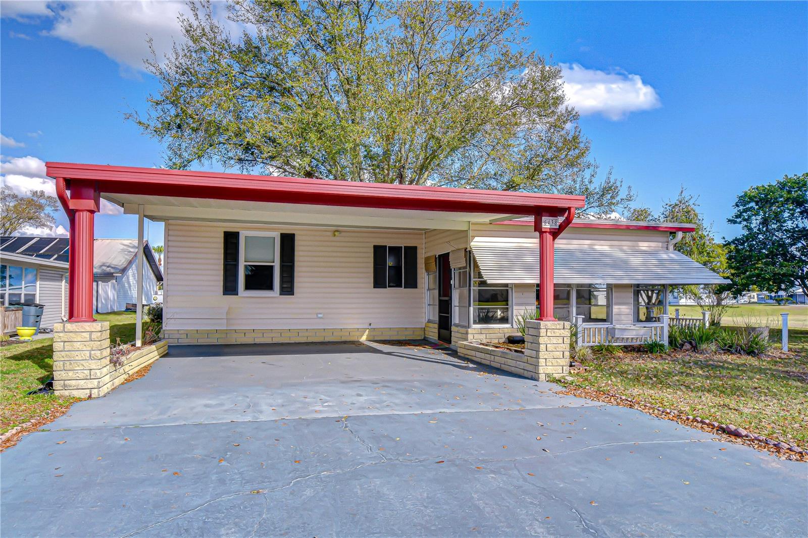 OAKS ROYAL 3 - Residential