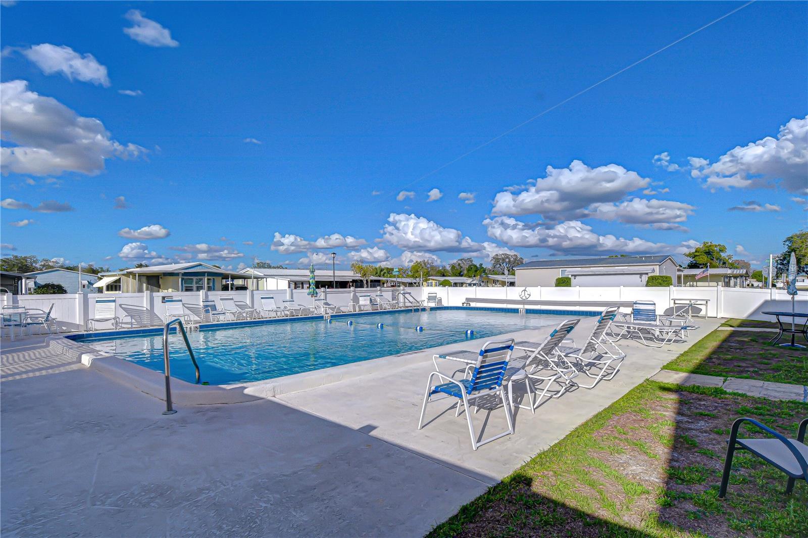 OAKS ROYAL 3 - Residential