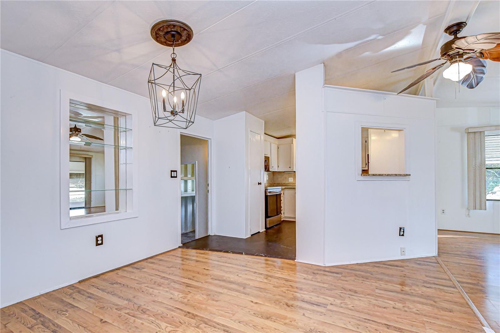 OAKS ROYAL 3 - Residential