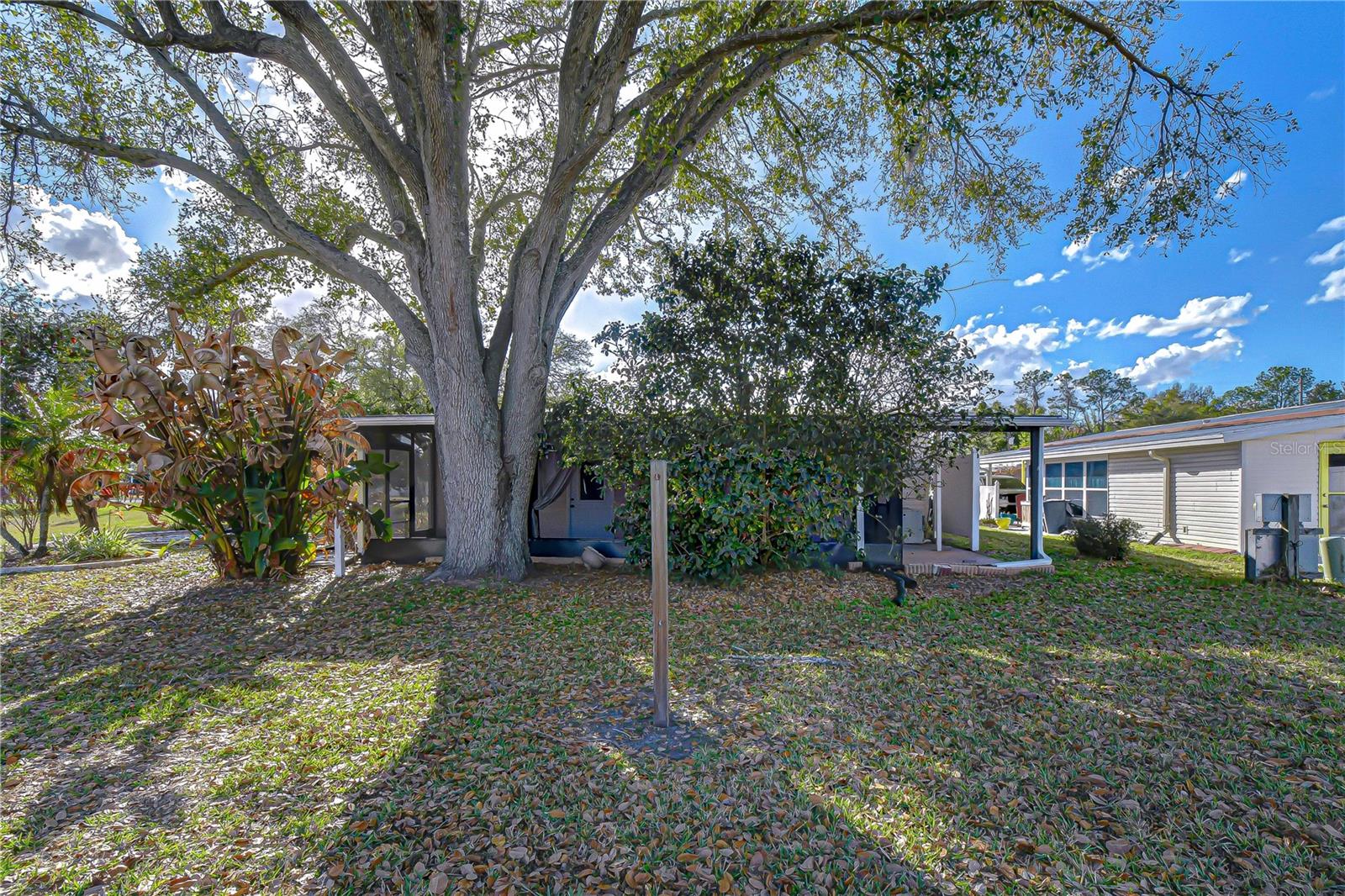 OAKS ROYAL 3 - Residential