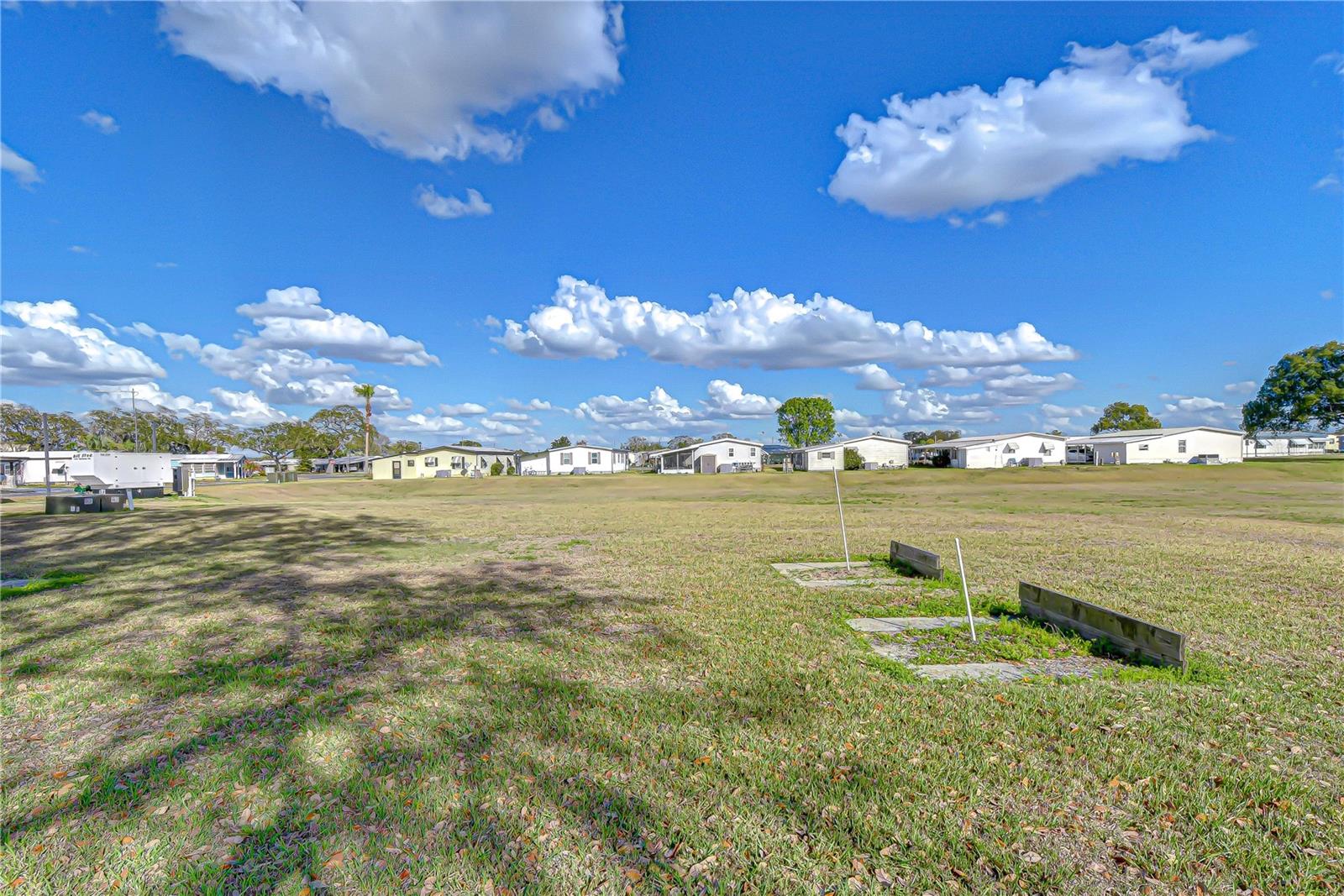 OAKS ROYAL 3 - Residential