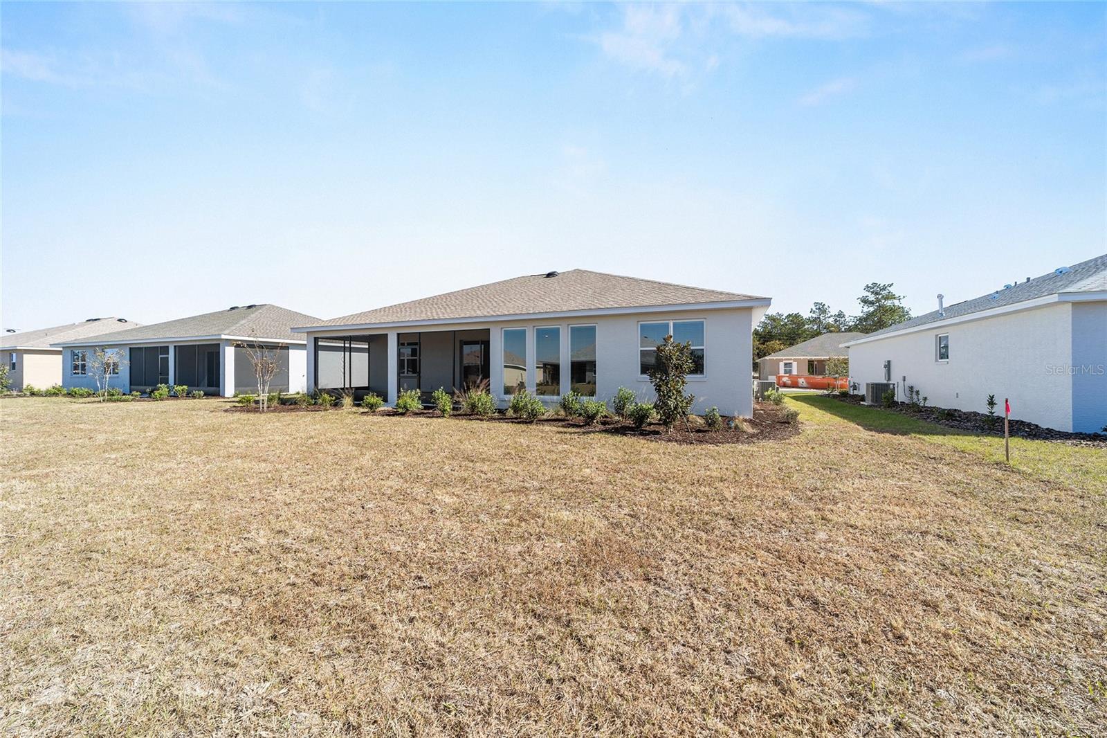 ON TOP OF THE WORLD - Residential