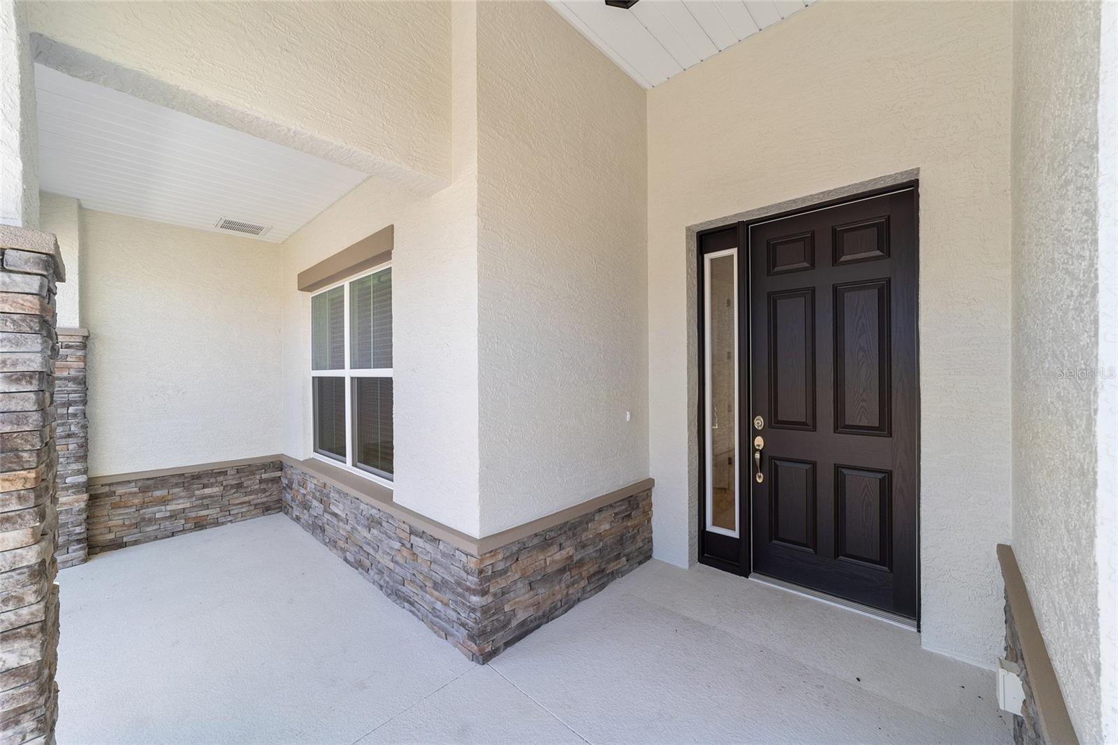 ON TOP OF THE WORLD - Residential