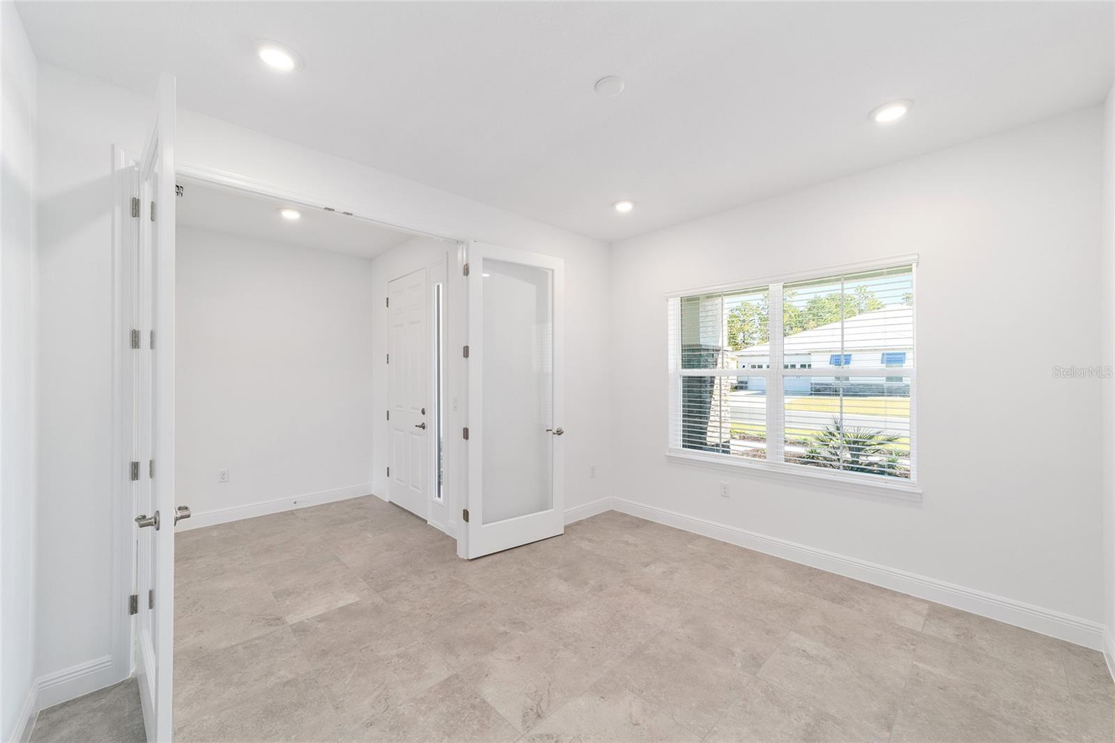 ON TOP OF THE WORLD - Residential