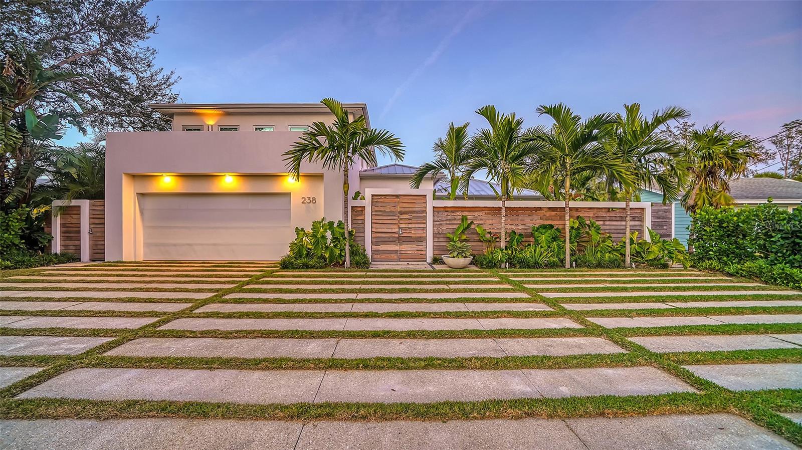 SARASOTA BEACH - Residential