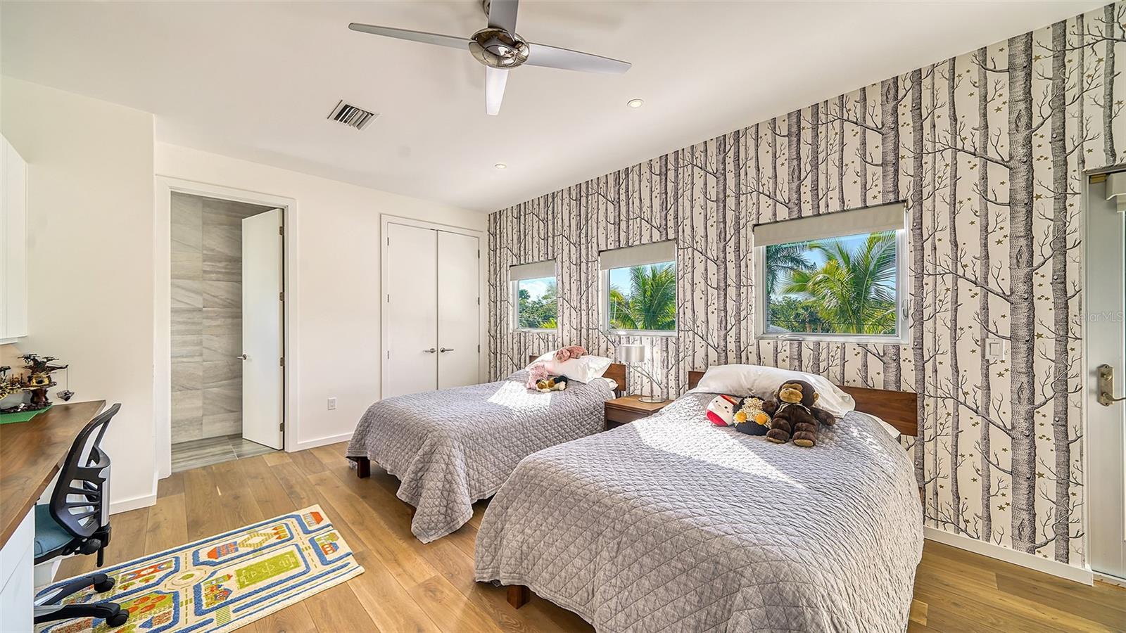 SARASOTA BEACH - Residential