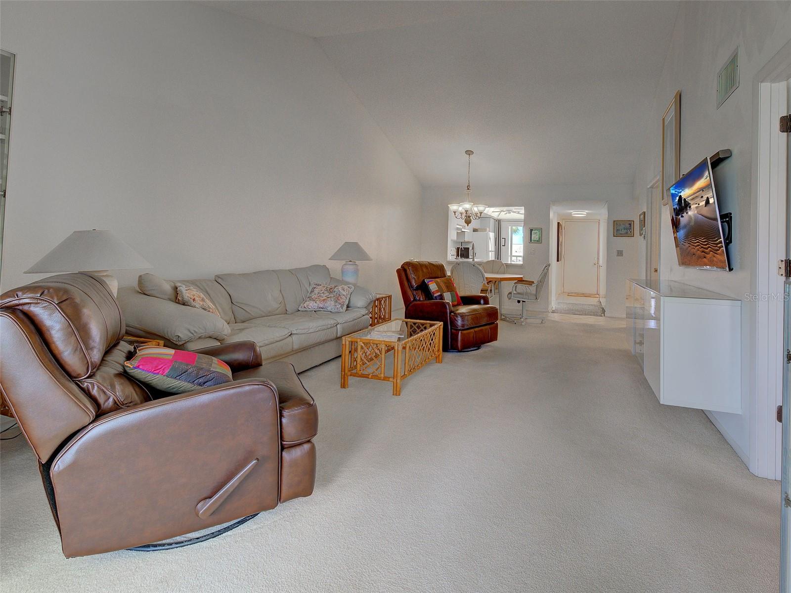 PINEBROOK LAKE CLUB PH 1 - Residential