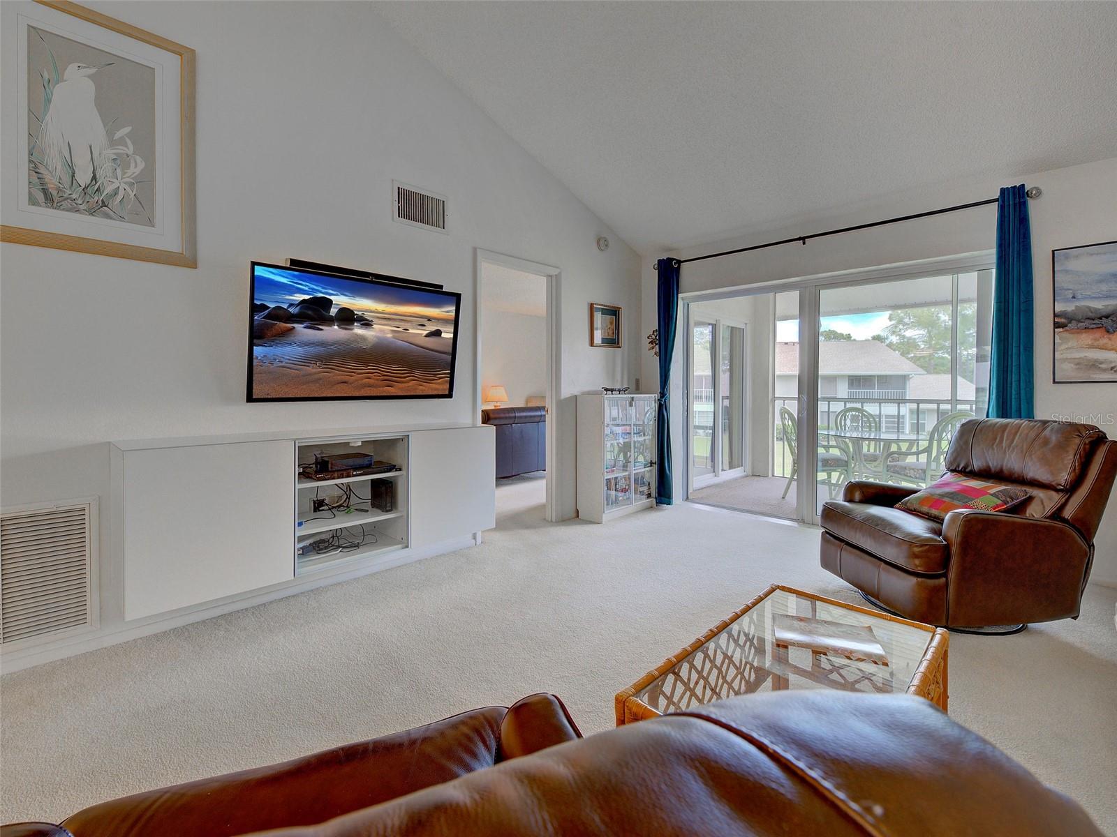 PINEBROOK LAKE CLUB PH 1 - Residential