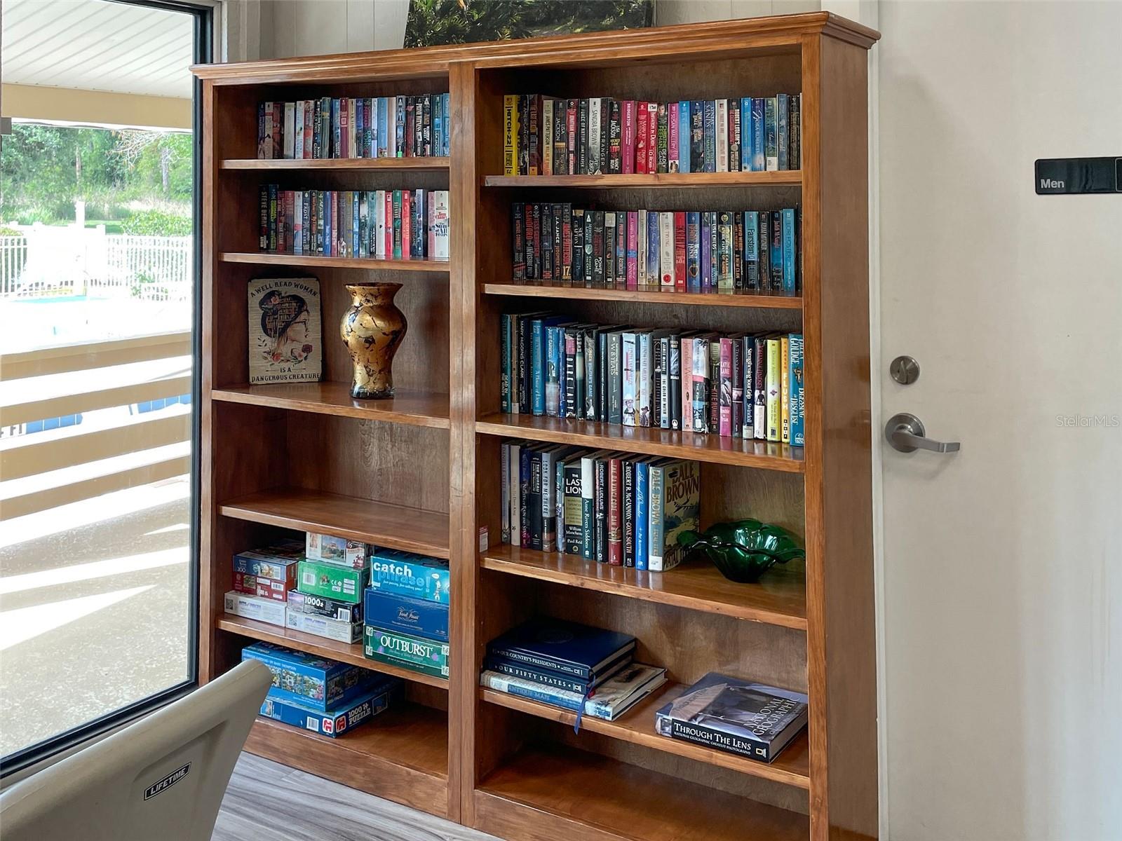 PINEBROOK LAKE CLUB PH 1 - Residential