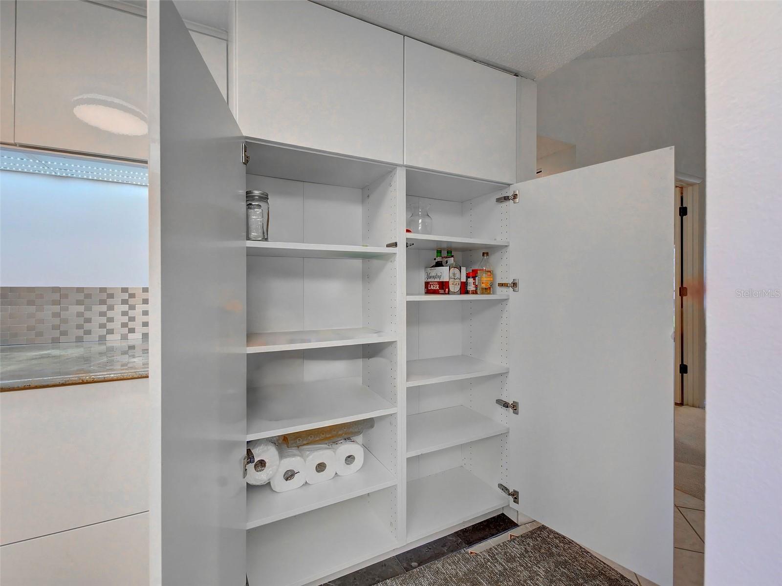 PINEBROOK LAKE CLUB PH 1 - Residential