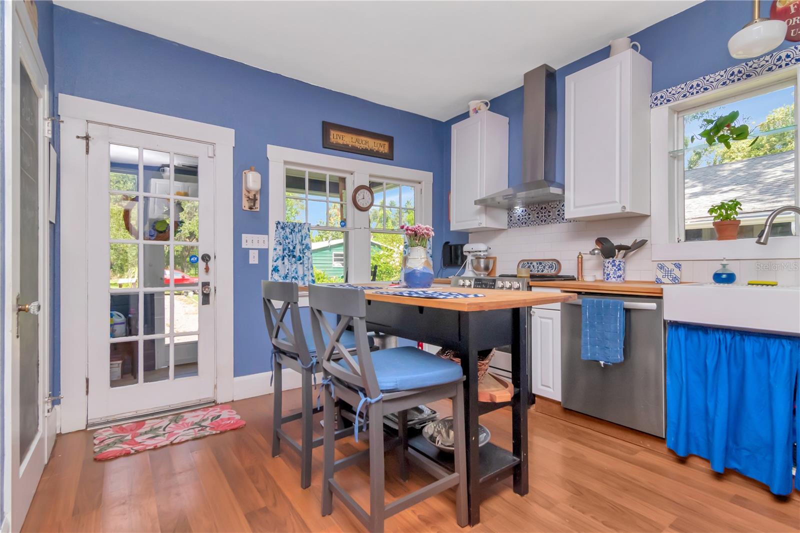 128 N MONTCLAIR AVENUE
