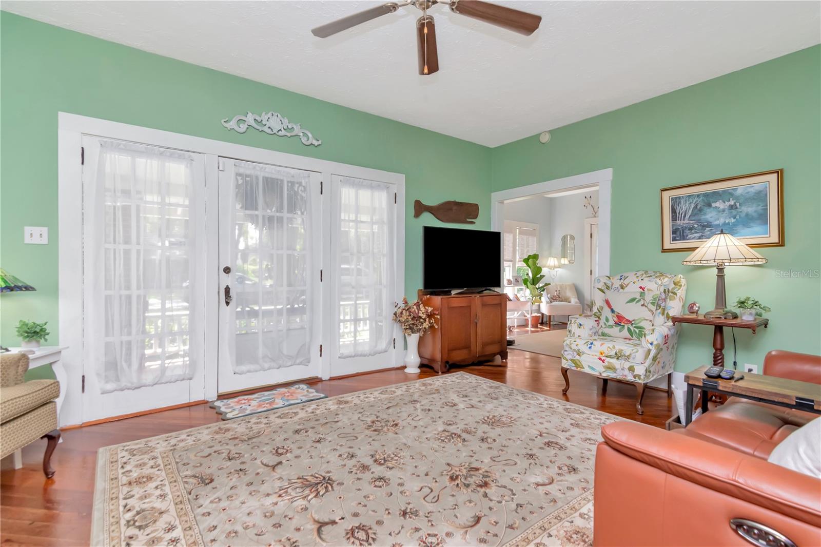 128 N MONTCLAIR AVENUE