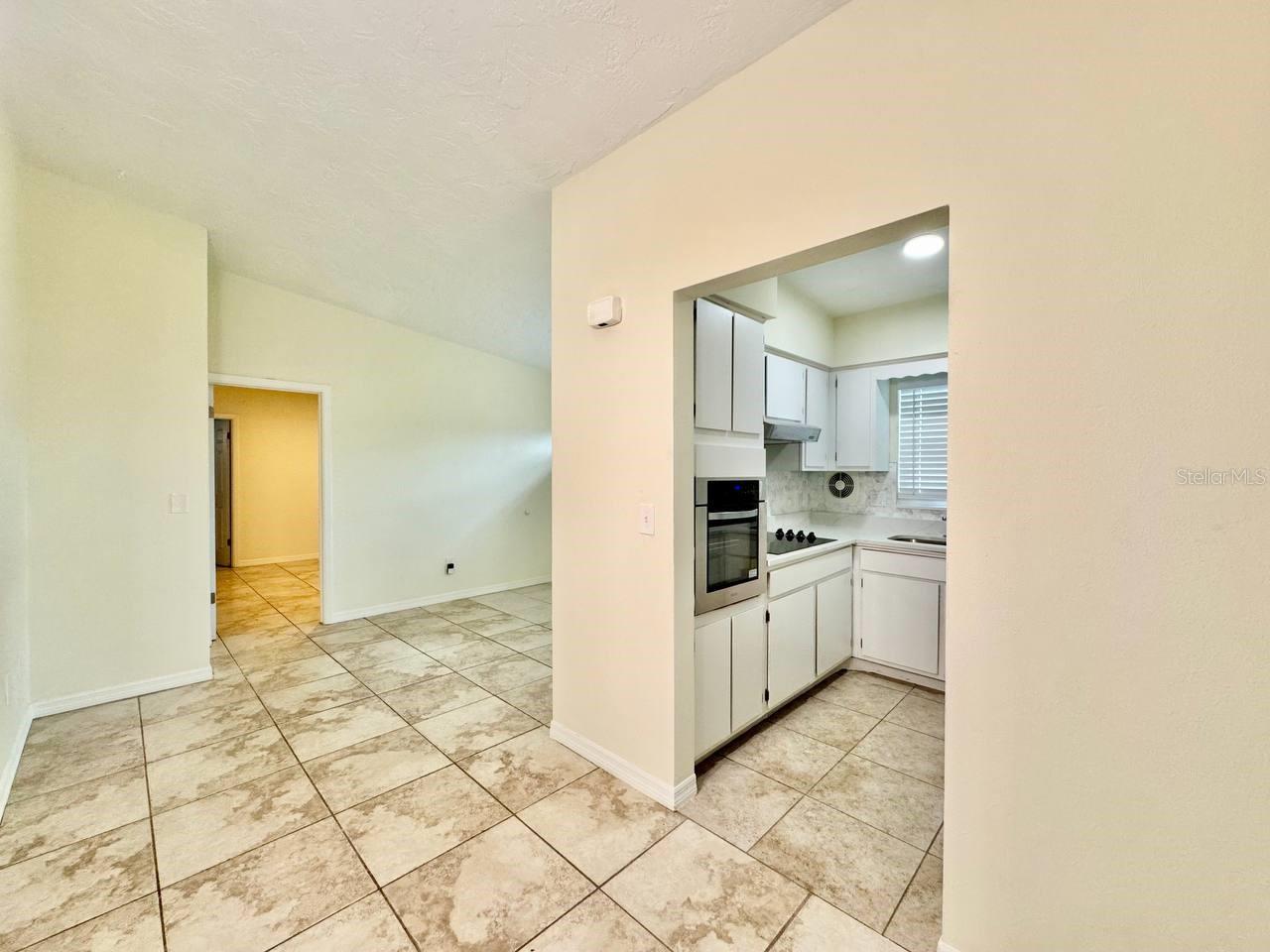 LONGVIEW SUB - Residential Lease