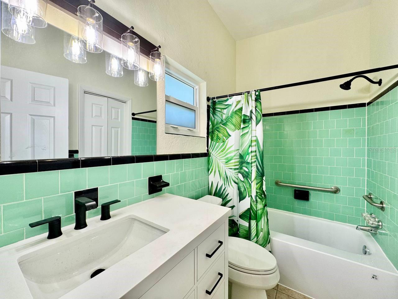 LONGVIEW SUB - Residential Lease