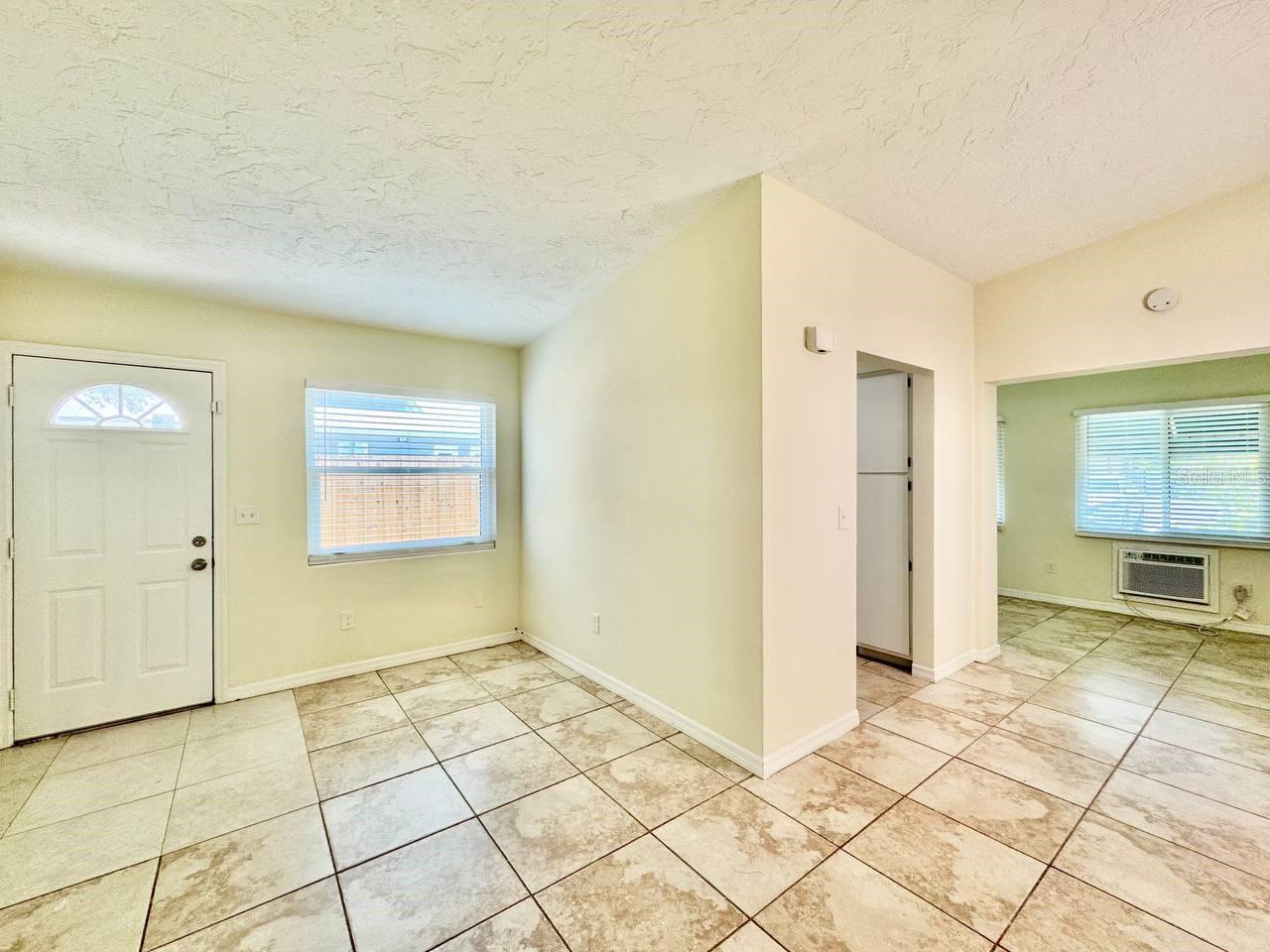 LONGVIEW SUB - Residential Lease