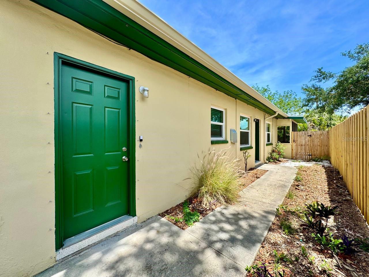 LONGVIEW SUB - Residential Lease