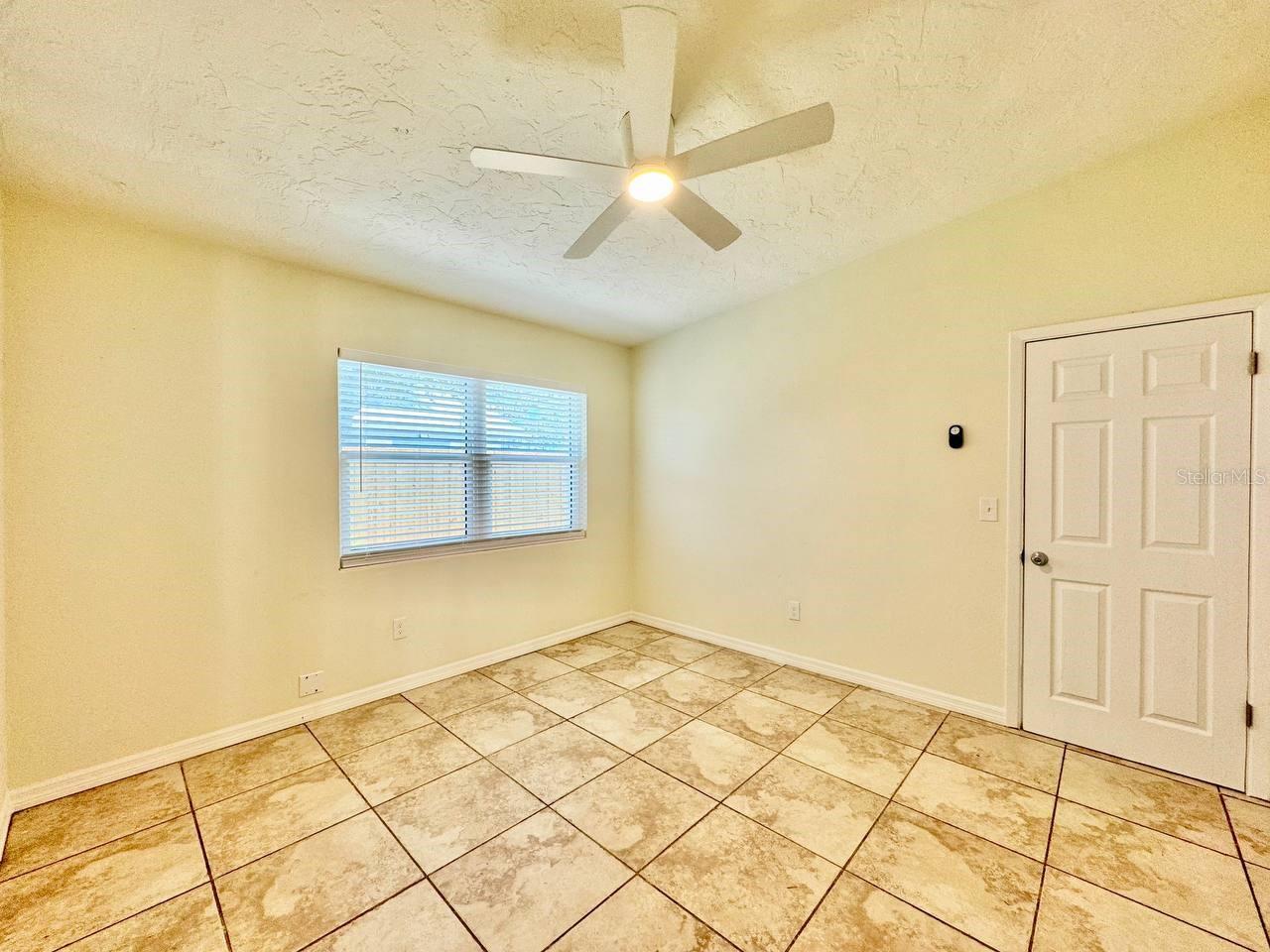 LONGVIEW SUB - Residential Lease