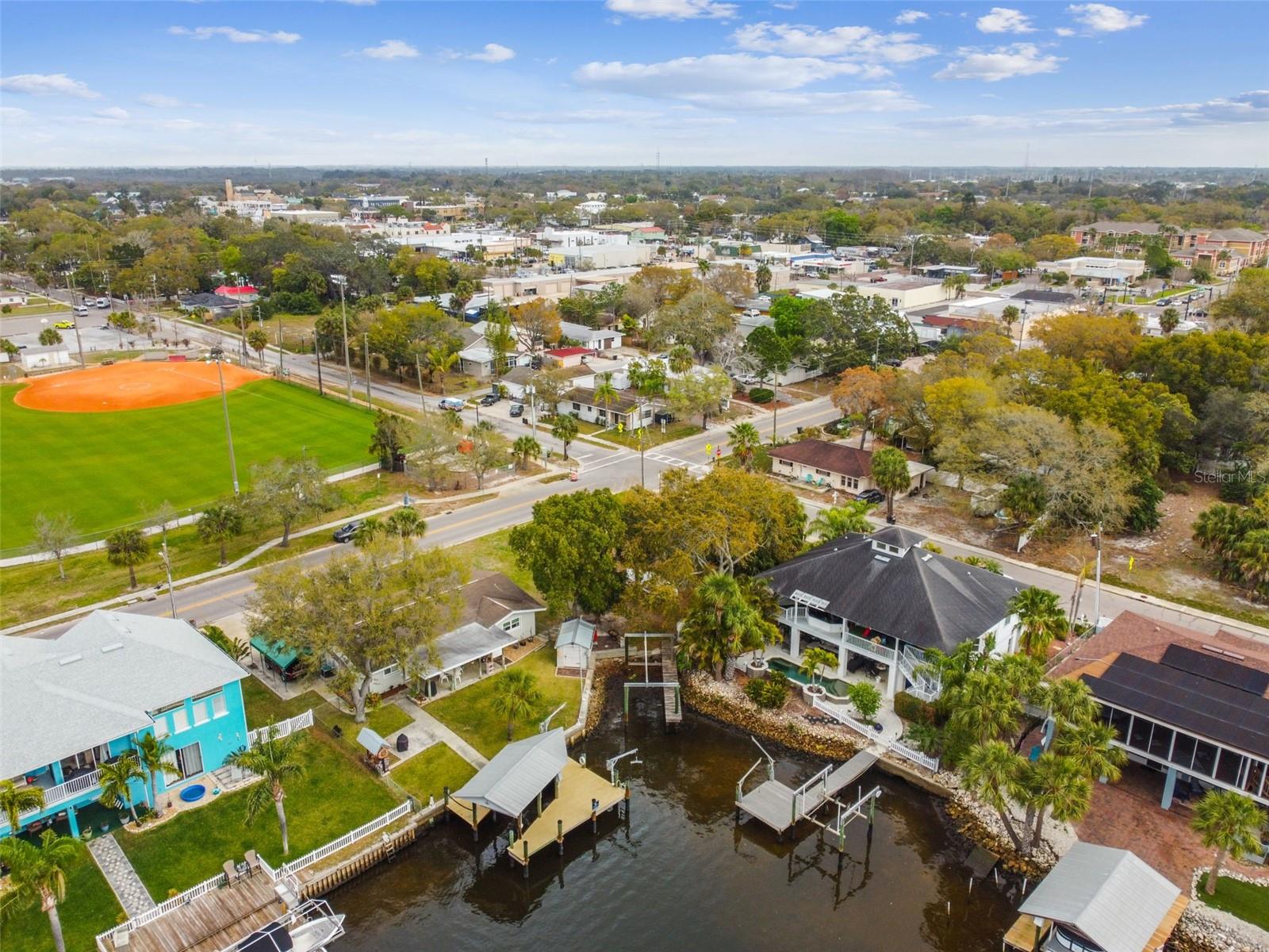 AZURE VIEW UNIT 1 - Land