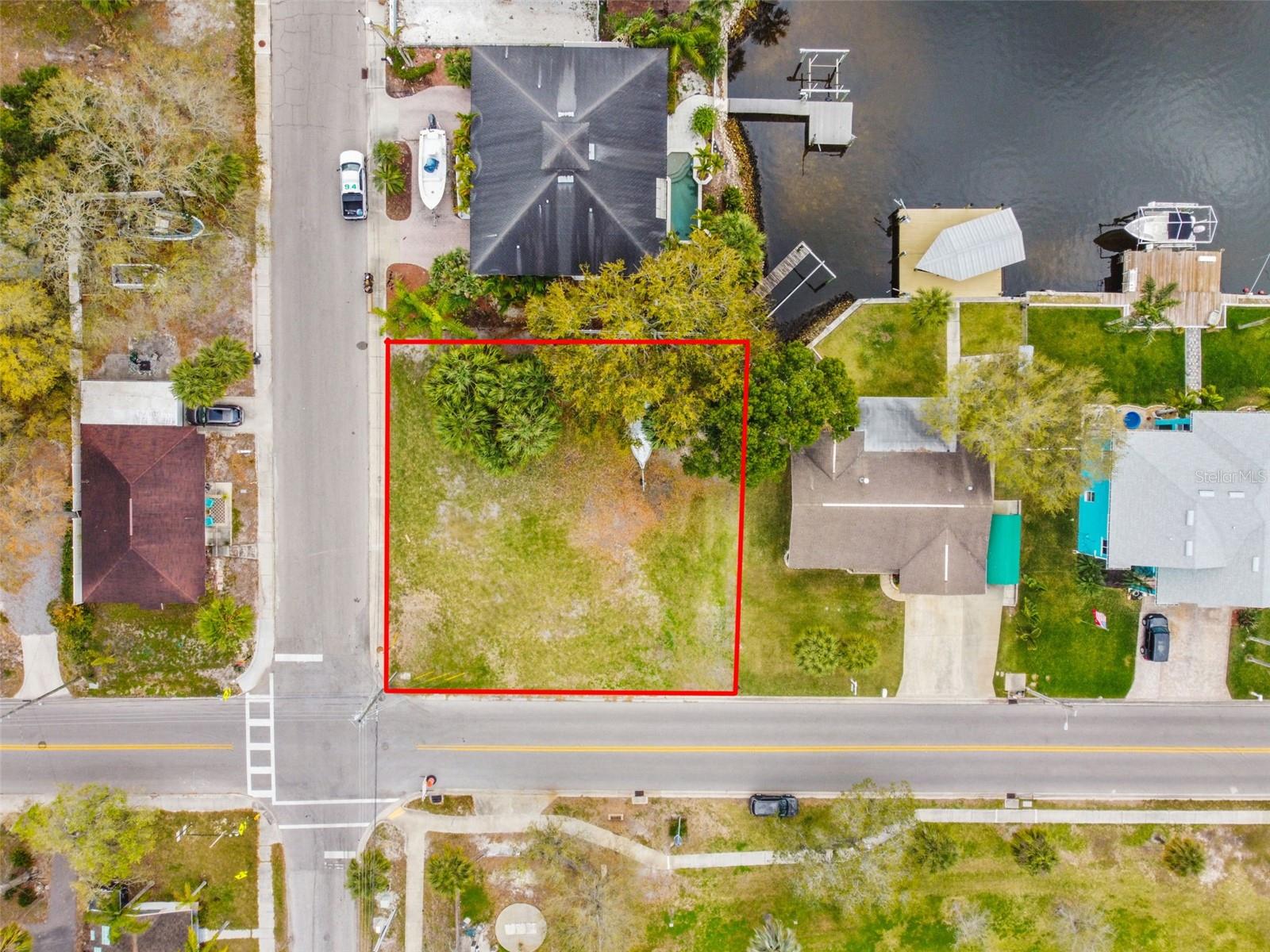 AZURE VIEW UNIT 1 - Land