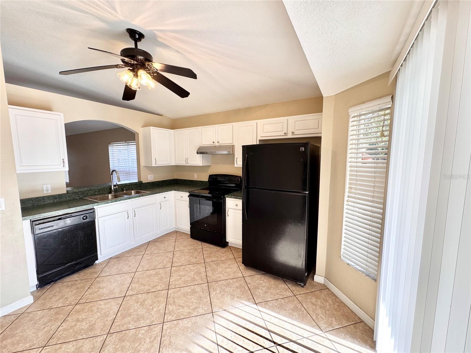 CROSS CREEK PRCL M PH 3B - Residential Lease