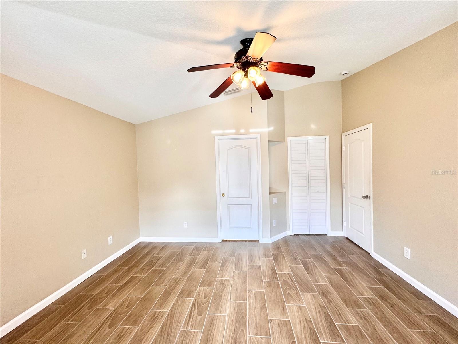 CROSS CREEK PRCL M PH 3B - Residential Lease