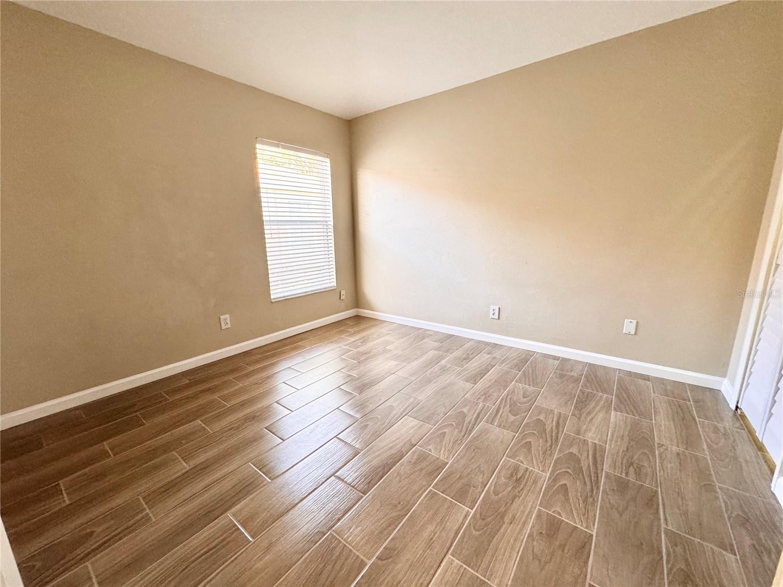 CROSS CREEK PRCL M PH 3B - Residential Lease