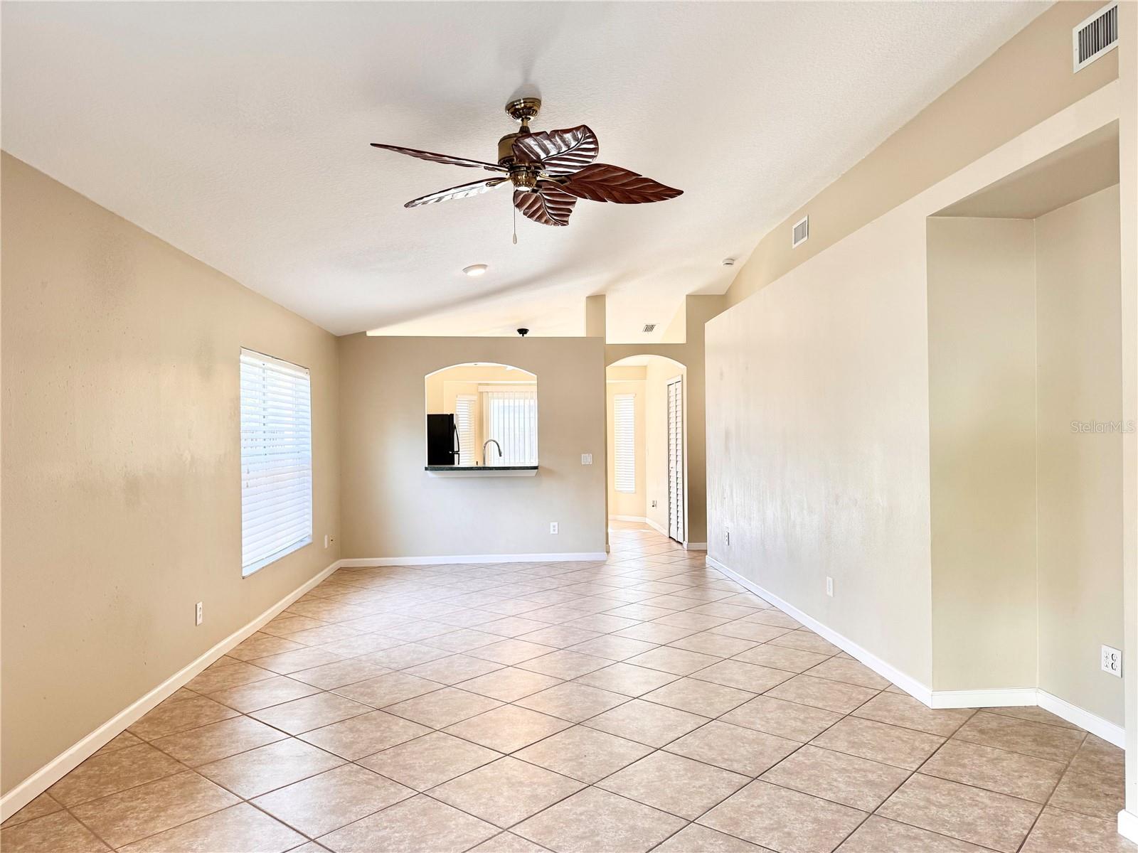 CROSS CREEK PRCL M PH 3B - Residential Lease