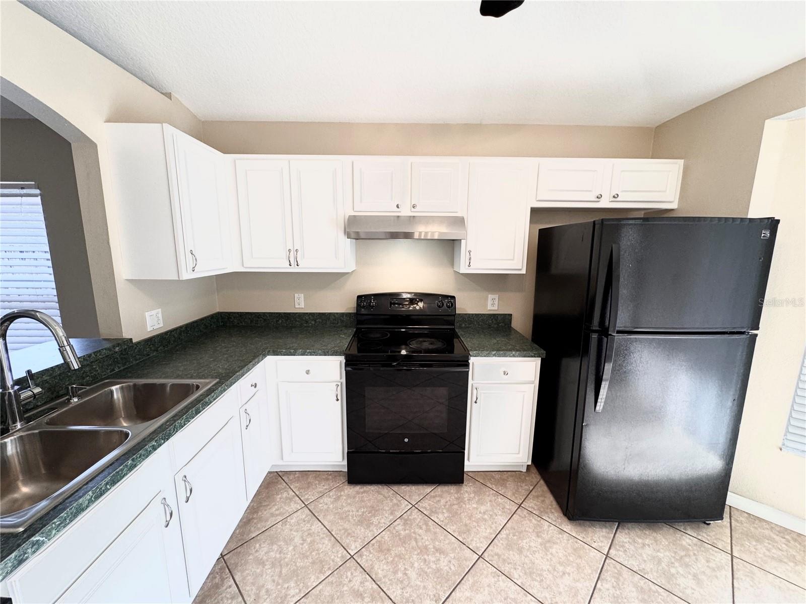 CROSS CREEK PRCL M PH 3B - Residential Lease