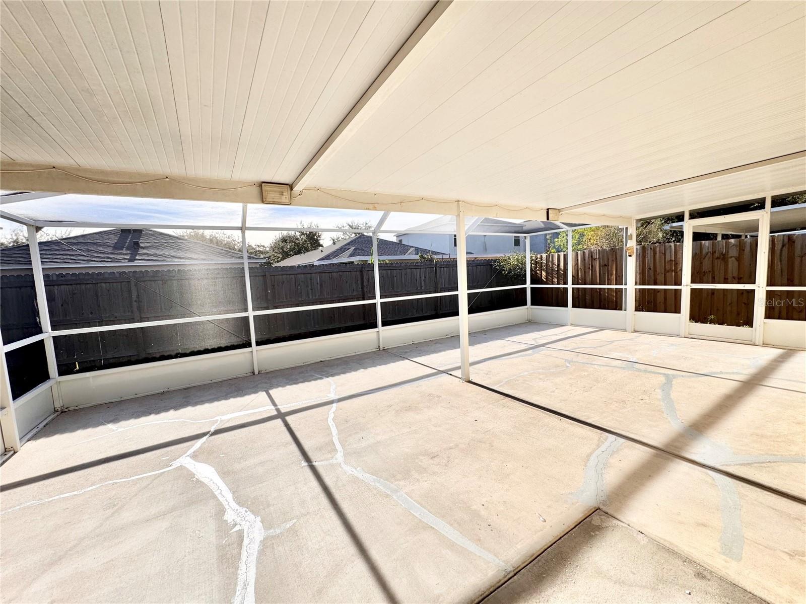 CROSS CREEK PRCL M PH 3B - Residential Lease