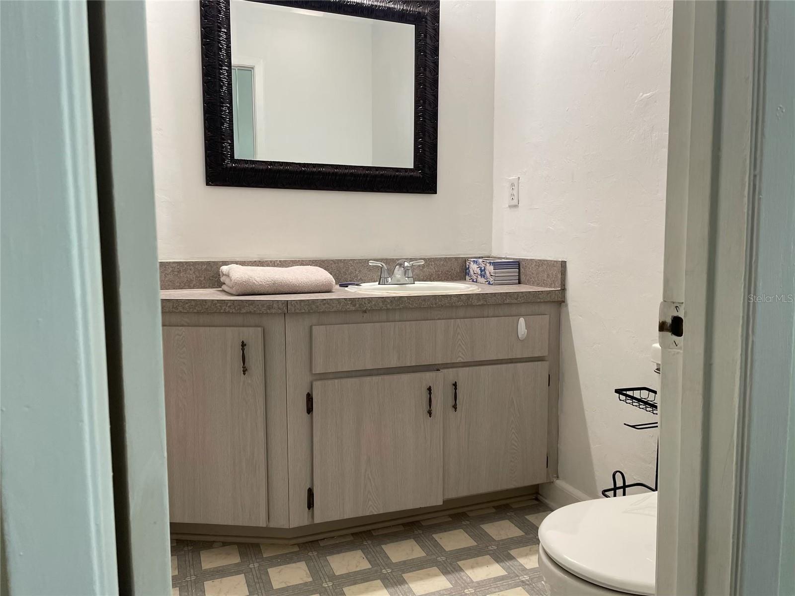 G M WHETSTONE ESTATE ADD TO H S - Residential