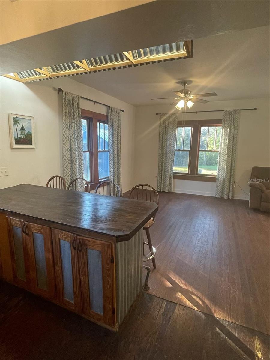 G M WHETSTONE ESTATE ADD TO H S - Residential