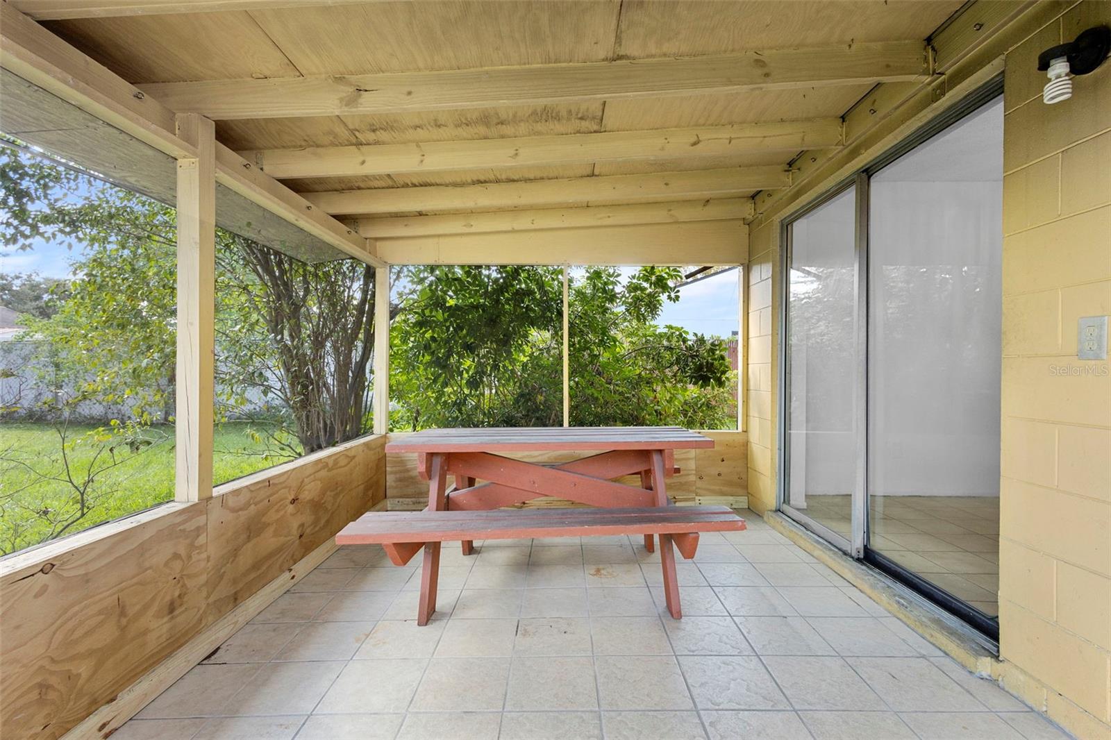 QUAIL TRAIL ESTATES - Residential