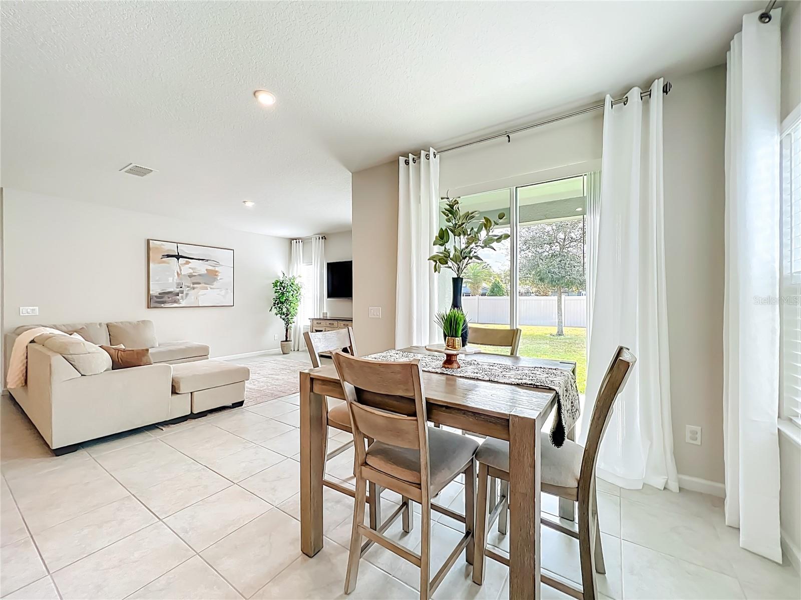 RIVERSIDE RESERVE - Residential