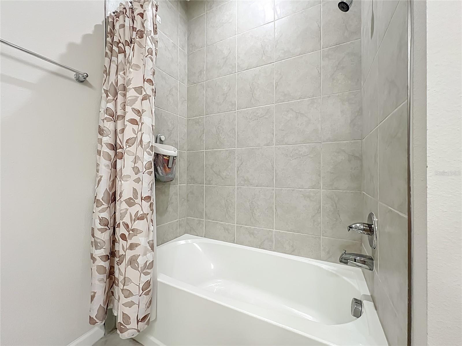 RIVERSIDE RESERVE - Residential