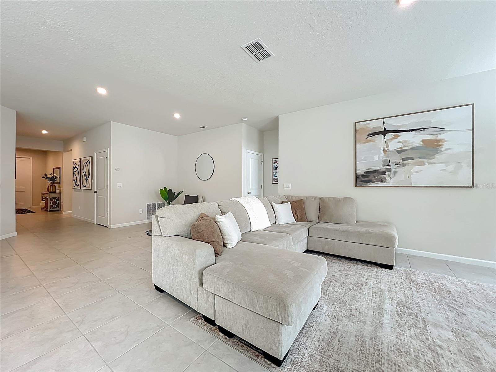 RIVERSIDE RESERVE - Residential