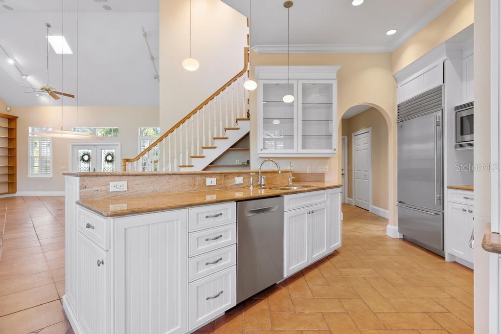 HOLMES BEACH 31ST UNIT AMD - Residential